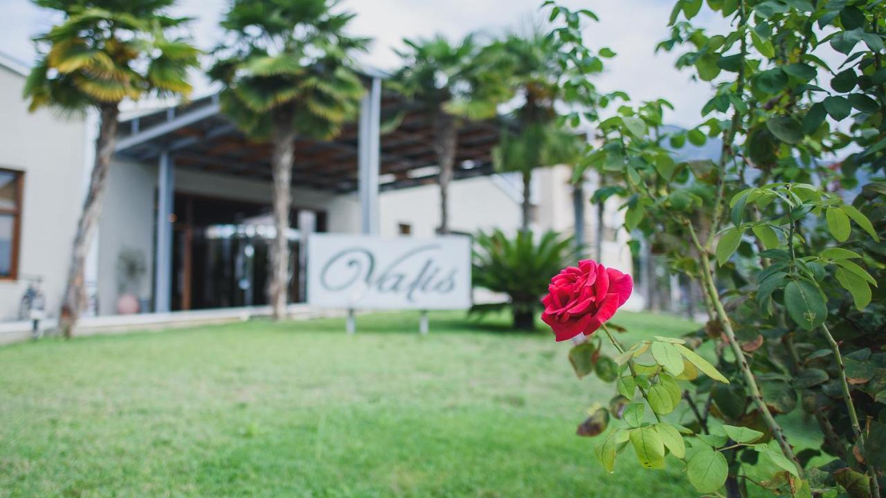 Valis Resort Hotel Vólos Extérieur photo Oaks Cypress Lakes