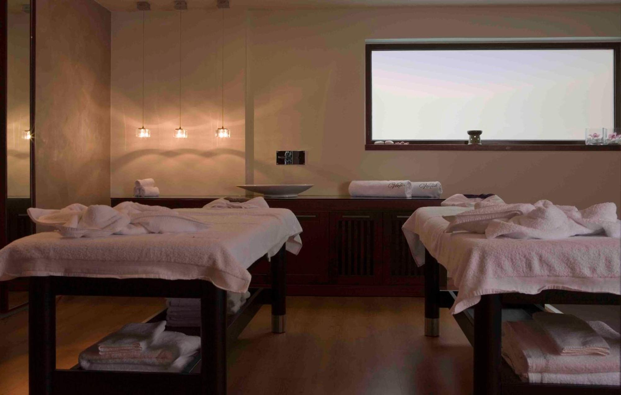 Valis Resort Hotel Vólos Extérieur photo Massage beds