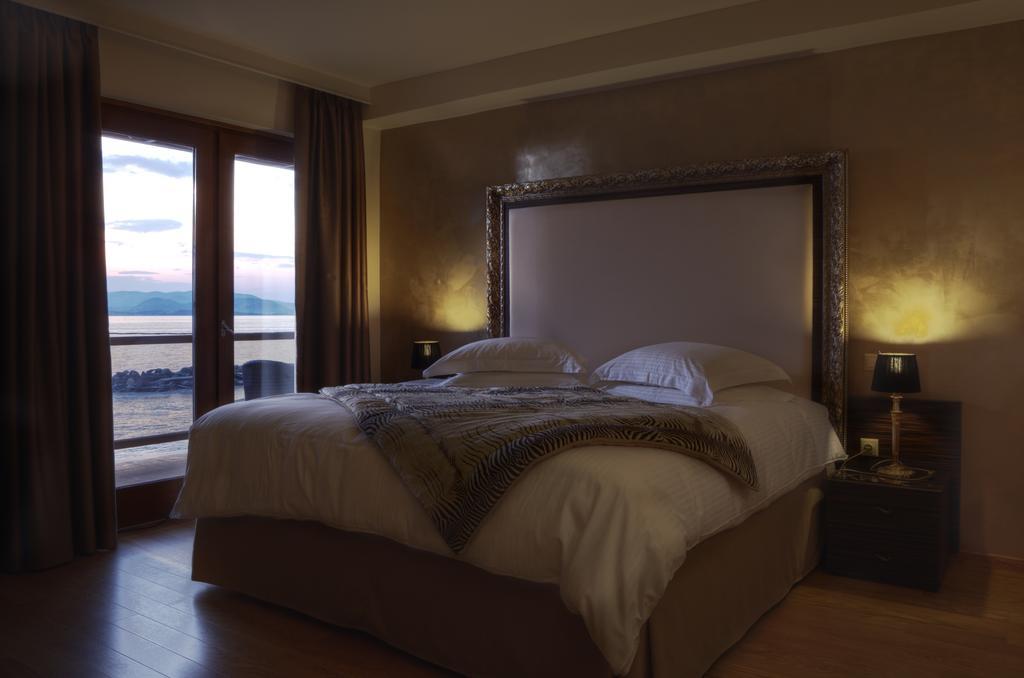 Valis Resort Hotel Vólos Extérieur photo A bedroom
